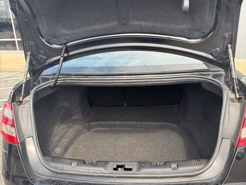 Used 2016 Ford Taurus SEL image 27
