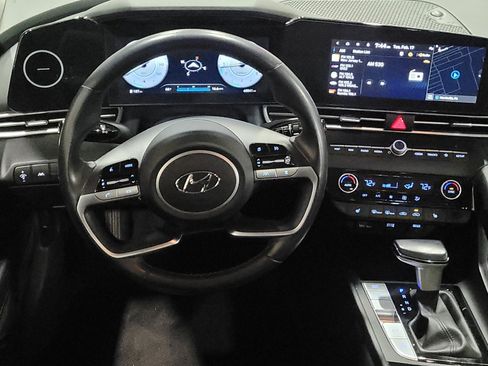 Used 2023 Hyundai Elantra SEL w/ Convenience Package image 22