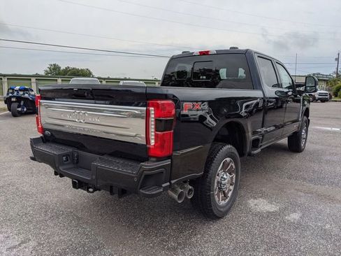 New 2025 Ford F350 King Ranch w/ FX4 Off-Road Package image 4