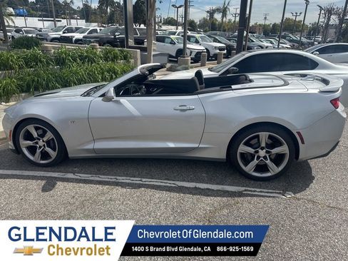Used 2017 Chevrolet Camaro SS image 3