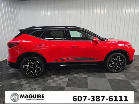 Used 2023 Chevrolet Blazer RS w/ Enhanced Convenience Package AWD/4WD image 5