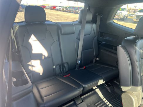Used 2024 Kia Telluride EX X-Line image 11