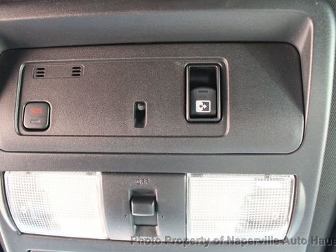 Used 2018 Nissan Titan SL w/ Midnight Edition AWD/4WD image 28