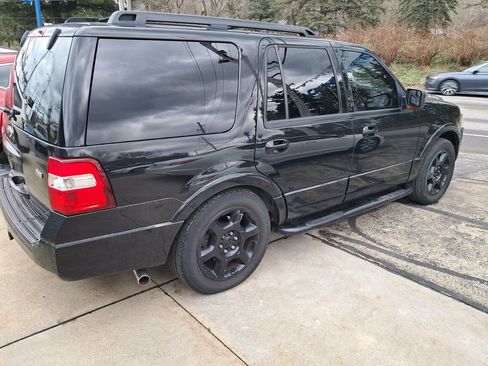 Used 2013 Ford Expedition Limited image 2
