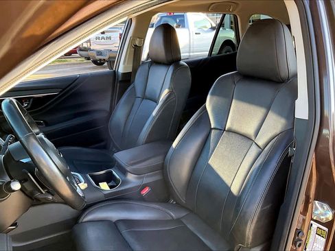 Used 2022 Subaru Outback Limited image 8