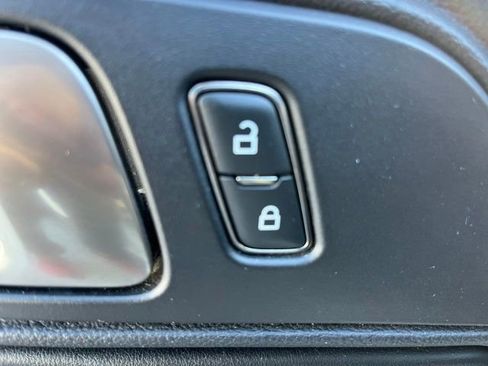 Used 2020 Ford Mustang Shelby GT500 w/ Technology Package RWD image 12