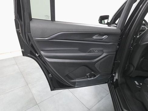 New 2025 Jeep Grand Cherokee L Altitude image 22