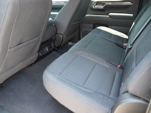 Used 2023 Chevrolet Silverado 1500 LT AWD/4WD image 15
