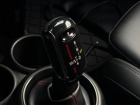 Used 2021 MINI Cooper S w/ Premium Package image 24