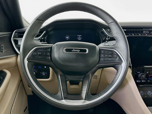 Used 2023 Jeep Grand Cherokee 4WD 4xe image 18