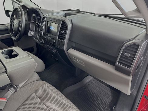 Used 2018 Ford F150 XLT w/ Equipment Group 302A Luxury AWD/4WD image 28