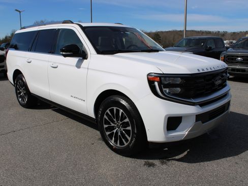 Used 2025 Ford Expedition Max Platinum image 4