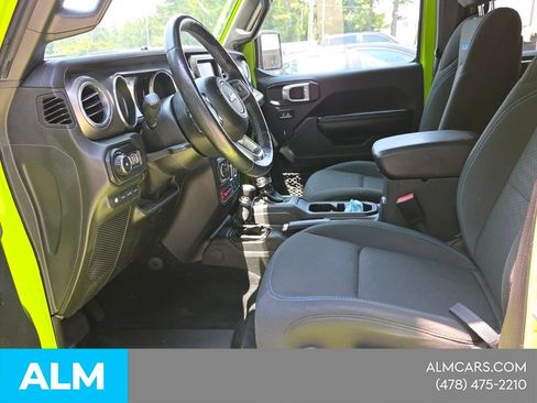 Used 2021 Jeep Wrangler Unlimited Rubicon 4xe w/ Cold Weather Group AWD/4WD image 4