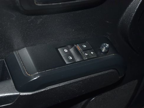 Used 2023 Toyota Tacoma SR w/ SR Convenience Package RWD image 22
