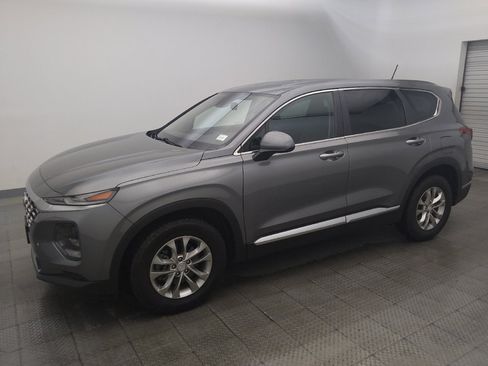 Used 2019 Hyundai Santa Fe SE AWD/4WD image 2