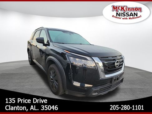 Used 2024 Nissan Pathfinder SV AWD/4WD image 1