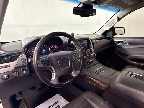 Used 2016 GMC Yukon XL Denali w/ Open Road Package AWD/4WD image 19