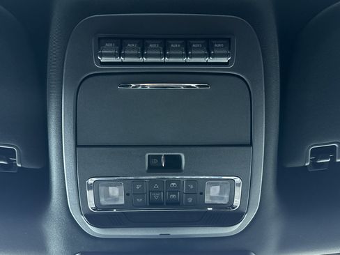 Used 2023 Ford F150 Raptor w/ Raptor Carbon Fiber Package image 29