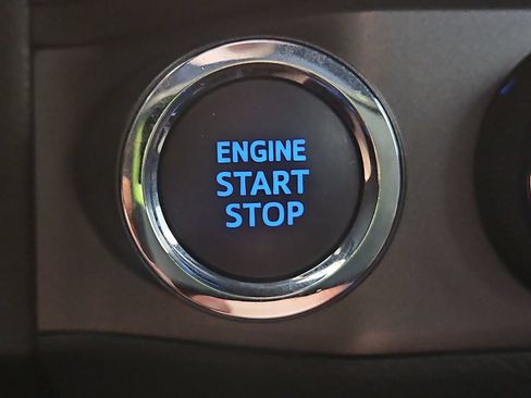 Used 2023 Toyota Tacoma TRD Sport AWD/4WD image 37