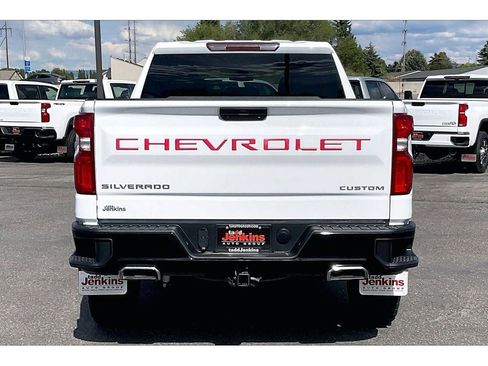 Used 2022 Chevrolet Silverado 1500 Custom Trail Boss w/ Safety Confidence Package AWD/4WD image 4