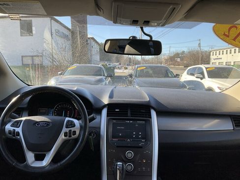 Used 2012 Ford Edge SEL image 17