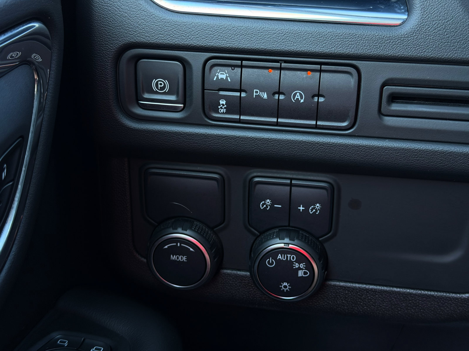 Used 2023 Chevrolet Tahoe LT RWD image 25