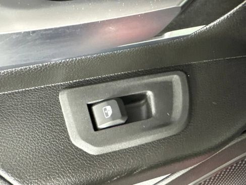 Certified 2025 RAM 1500 Big Horn AWD/4WD image 32