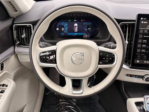 New 2026 Volvo XC90 T8 Ultra w/ Protection Package Premier image 16
