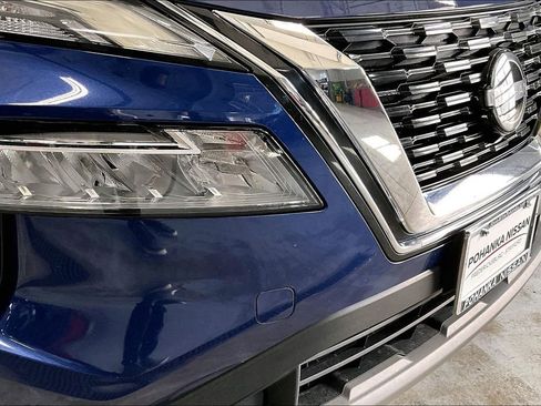 Certified 2023 Nissan Rogue SV image 13