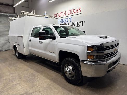 Used 2018 Chevrolet Silverado 3500 W/T w/ WT Convenience Package image 3