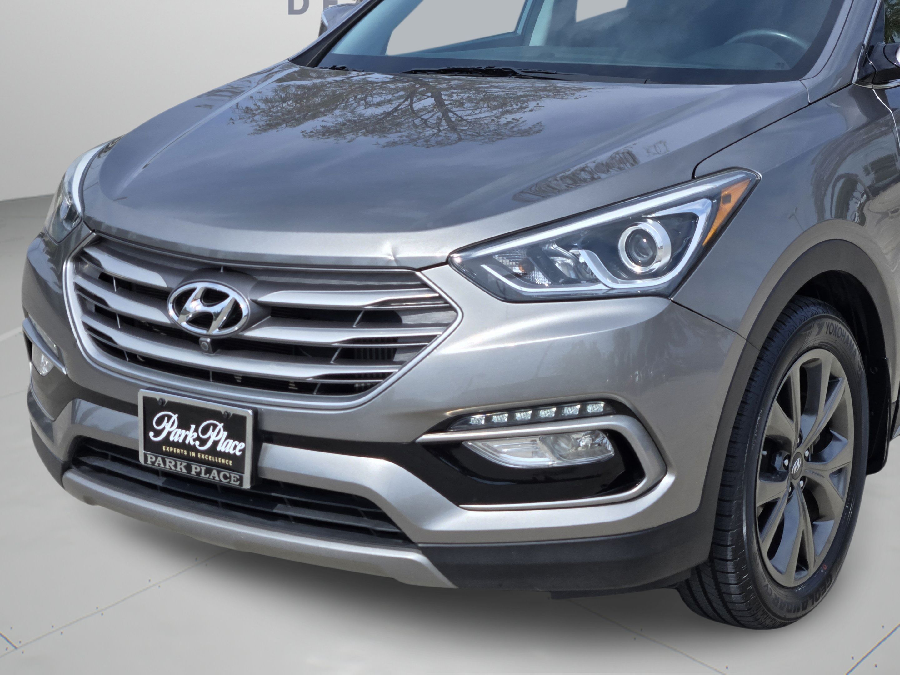 Used 2017 Hyundai Santa Fe Sport FWD image 32