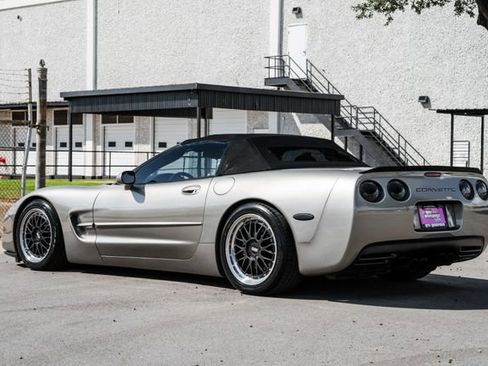 Used 1998 Chevrolet Corvette Convertible w/ Memory Pkg image 28