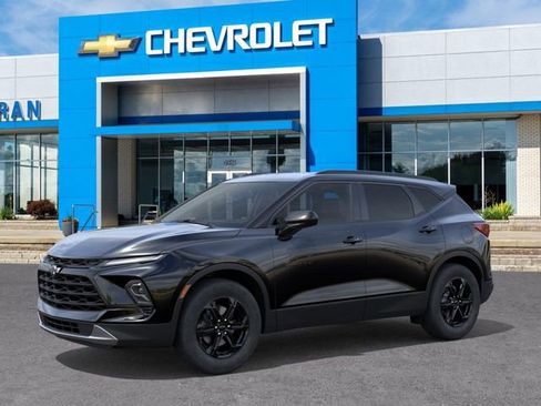 New 2026 Chevrolet Blazer LT image 2