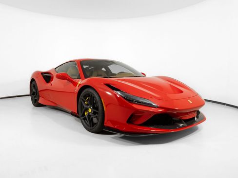 Used 2022 Ferrari F8 Tributo image 11