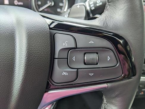 Used 2023 Buick Enclave Essence w/ Experience Buick Package image 22