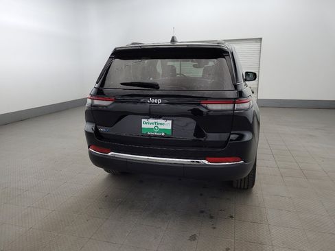 Used 2023 Jeep Grand Cherokee 4WD 4xe image 7