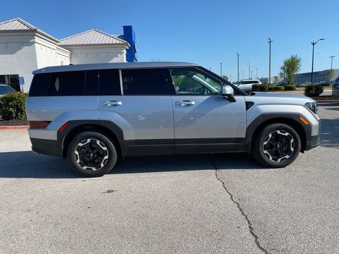 Used 2024 Hyundai Santa Fe SE image 8