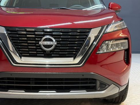 Used 2023 Nissan Rogue SL w/ SL Premium Package image 11