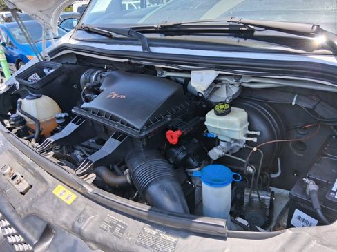 Used 2012 Mercedes-Benz Sprinter 2500 w/ Additional Battery Pkg image 21