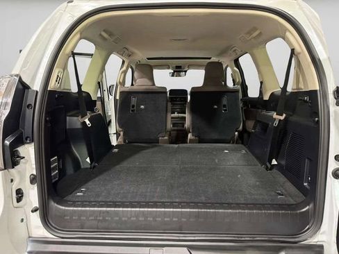 Certified 2023 Lexus GX 460 Premium AWD/4WD image 37