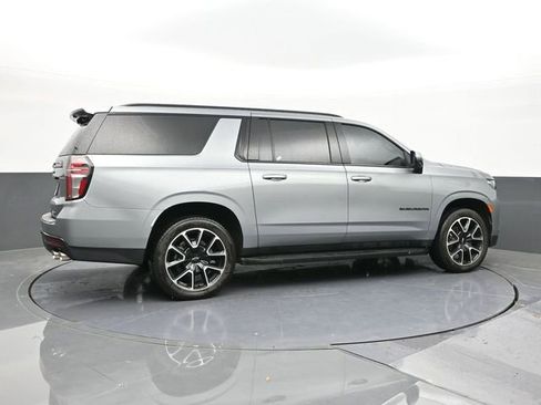 Used 2023 Chevrolet Suburban RST w/ Sport Performance Package image 17
