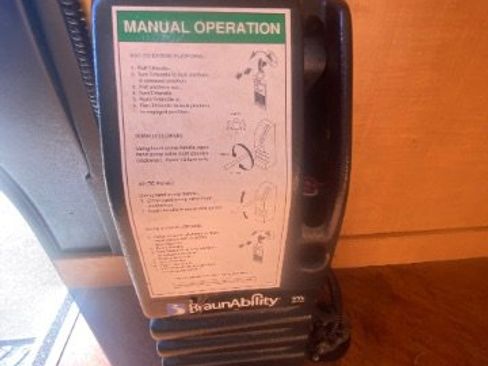 Used 2016 Freightliner Sprinter 3500 image 16