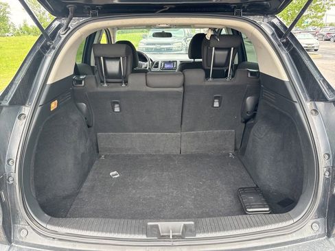 Used 2016 Honda HR-V LX image 8