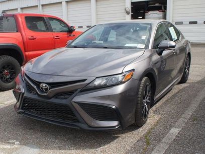 Used 2023 Toyota Camry SE w/ Convenience Package