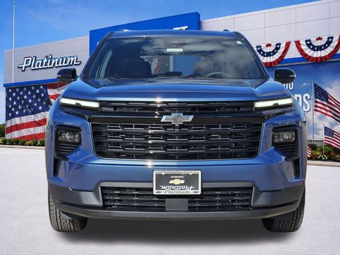 New 2026 Chevrolet Traverse LT w/ Midnight/Sport Edition FWD image 6