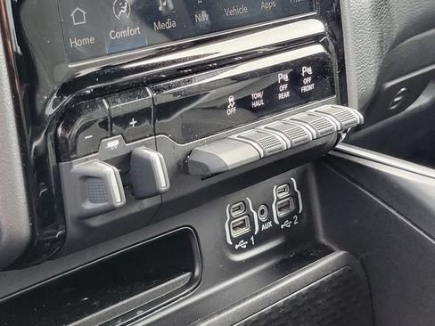 Used 2023 RAM 1500 Big Horn AWD/4WD image 19