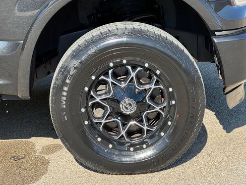 Used 2015 Ford F150 Platinum w/ Technology Package AWD/4WD image 9
