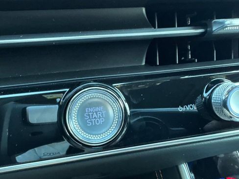 New 2026 Genesis GV70 2.5T Sport Prestige AWD/4WD image 19