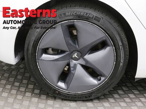 Used 2019 Tesla Model 3 Standard Range image 27