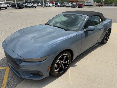 Used 2025 Ford Mustang Premium RWD image 11